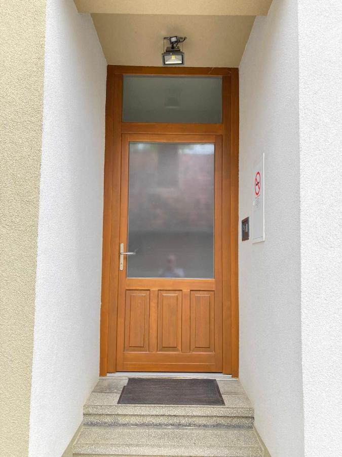 Toronyi Vendeghaz Hotell Exteriör bild