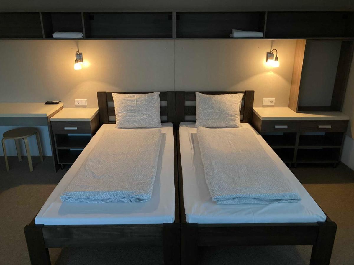 Toronyi Vendeghaz Hotell Exteriör bild