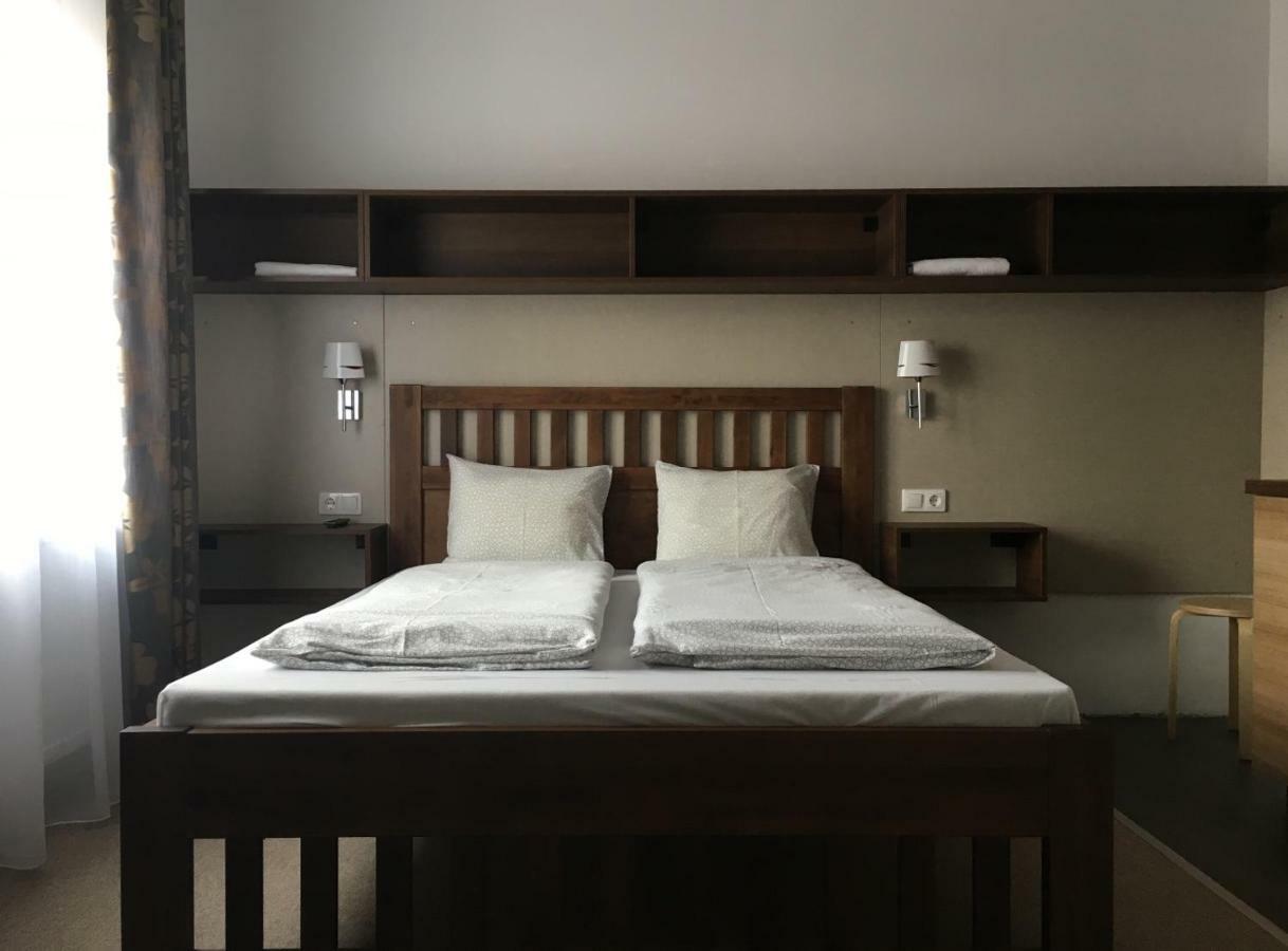 Toronyi Vendeghaz Hotell Exteriör bild
